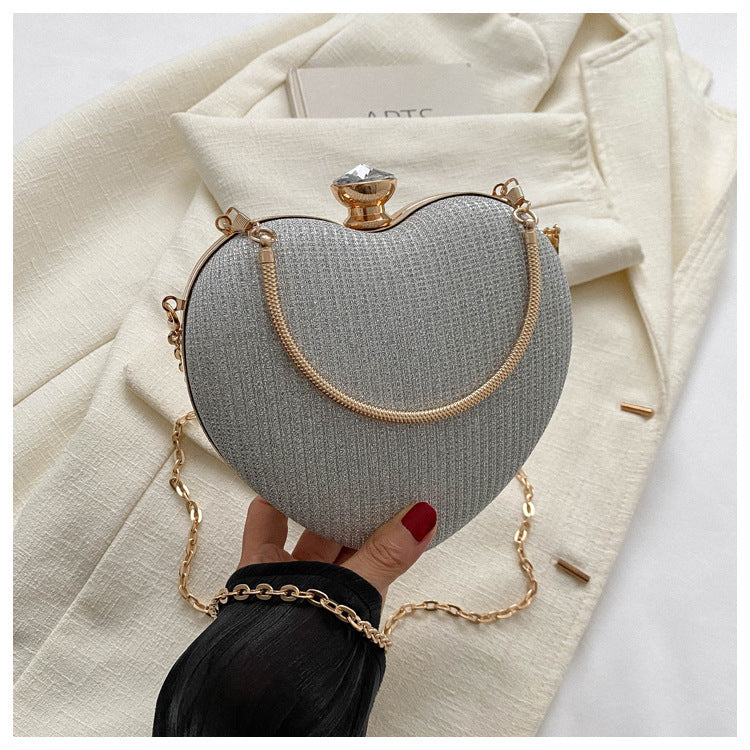 Abend-Clutch Bag – Glänzende Handtasche in Herzform