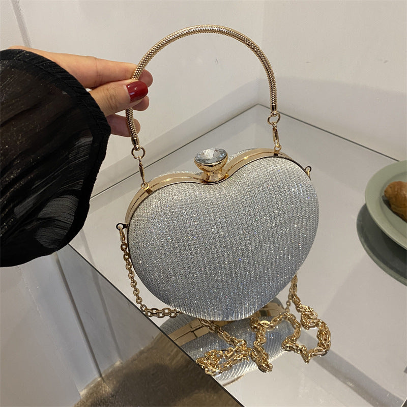 Abend-Clutch Bag – Glänzende Handtasche in Herzform