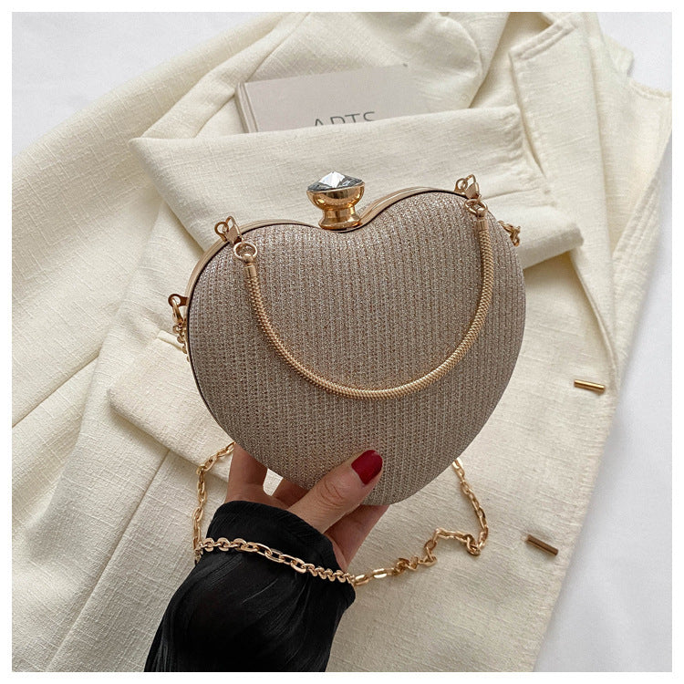 Abend-Clutch Bag – Glänzende Handtasche in Herzform