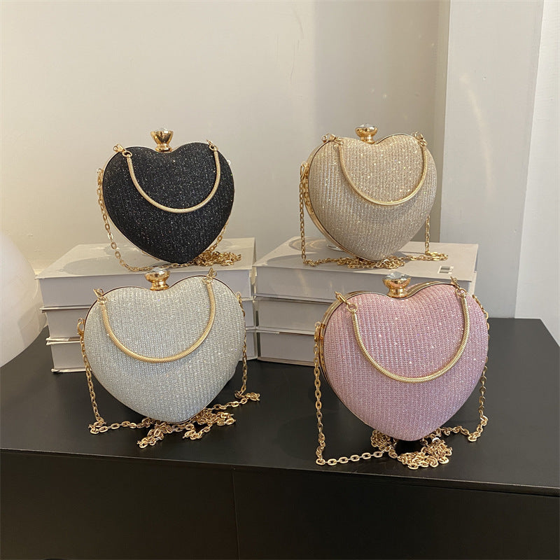 Abend-Clutch Bag – Glänzende Handtasche in Herzform