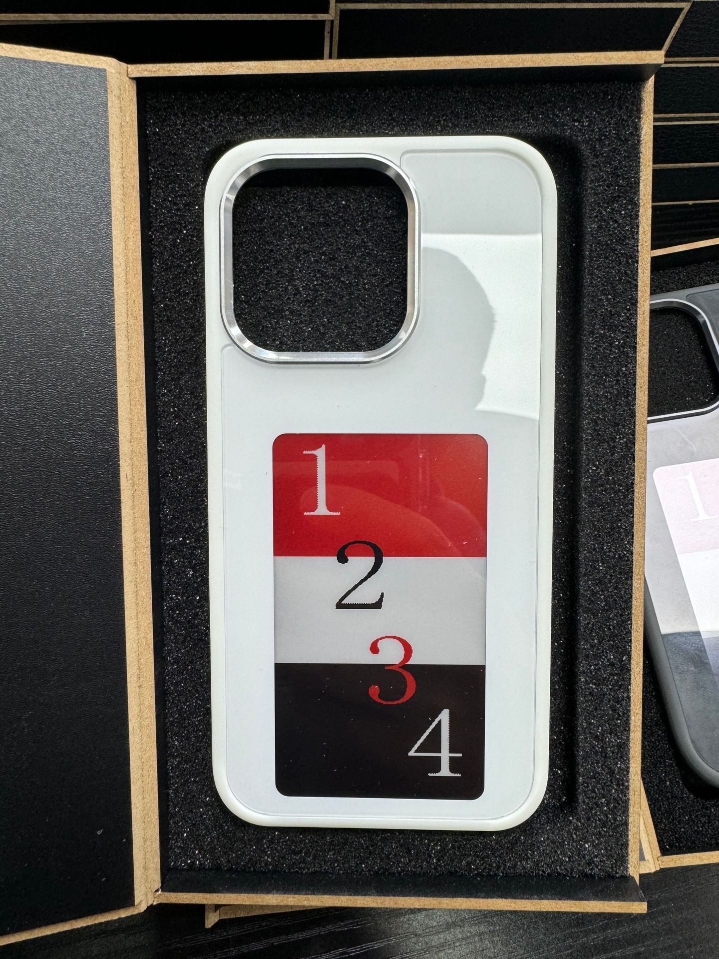 E-Ink Screen Phone Case – Personalisierbares, batteriefreies Luxus-Handycase mit unbegrenzter Bildschirmprojektion